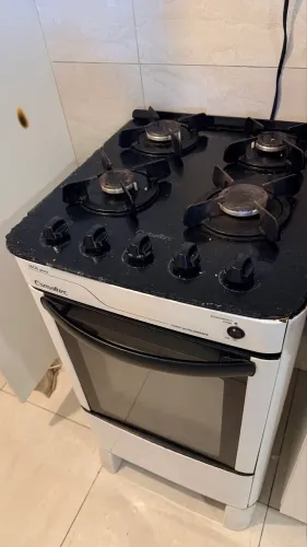 Fogão com vidro quebrado 