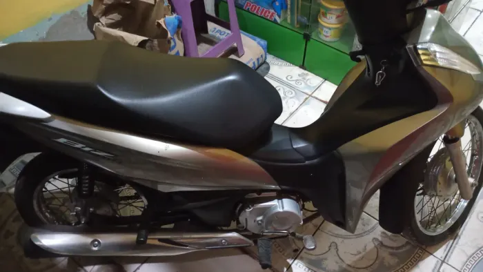 Venda da biz para compra de uma com cilindrada maior.