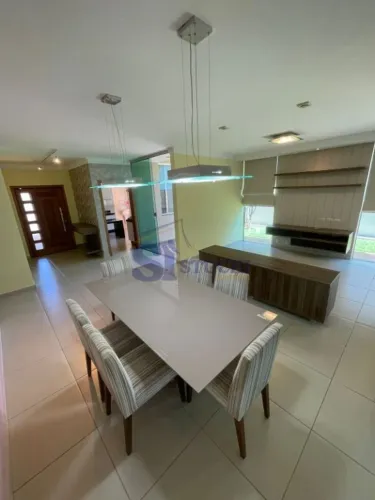 Casa no Salto Grande I para Locação 3 Suítes e Piscina