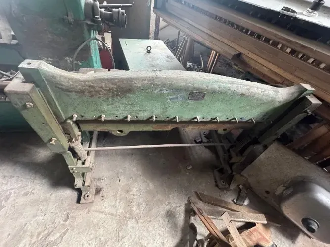 Guilhotina industrial