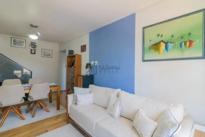 Aluguel Cobertura 3 Dormitórios - 249 m² Bela Vista