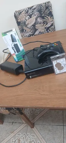 VENDO XBOX 360 ORIGINAL TRAVADO LEIAM O ANÚNCIO