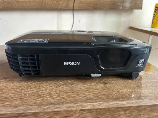 Kit Projetor Epson PowerLite S12+ + Tela de Projeção Manual 100" Vendo kit completo par