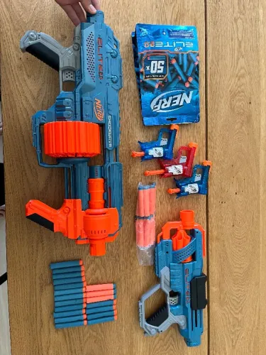 kit nerf elite 2.0 com 2 lançadores e dardos