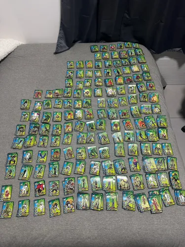 Coleção de Cards Ben 10 Alien Force