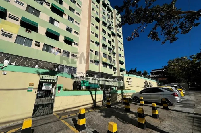 Apartamento Reformado com 2 Quartos - 58m² - Condomínio Completo na Rua Curupaiti Engenho