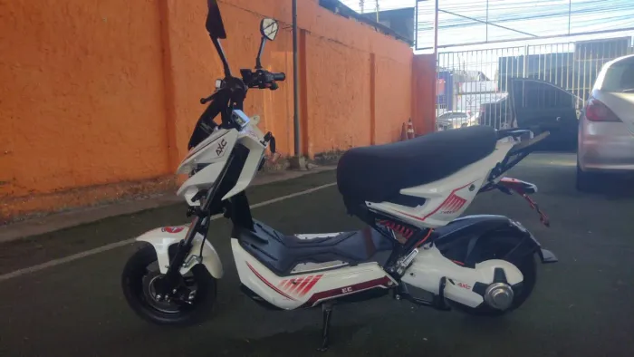 Moto elétrica Kawasaki 