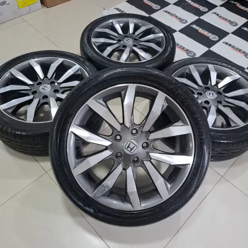 Rodas 17 Honda Civic com Pneus