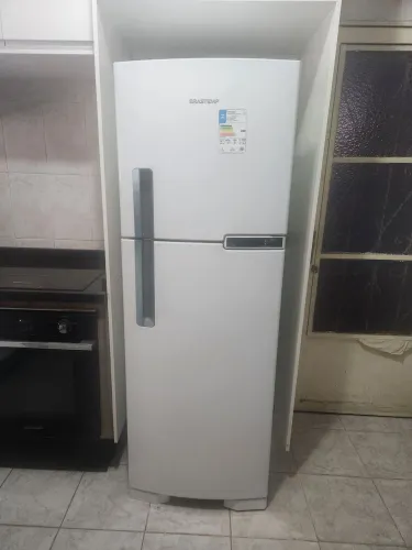 Geladeira brastemp 325L