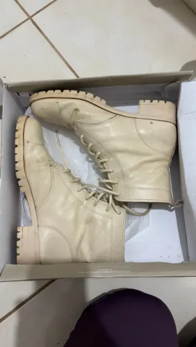 VENDO bota Arezzo original em COURO n36 divido até em 3x
