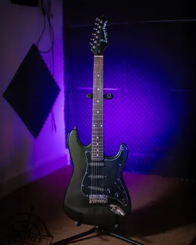 Guitarra Elétrica Benson Stratocaster BGS-ETL10S