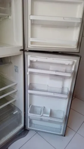 Geladeira Electrolux.