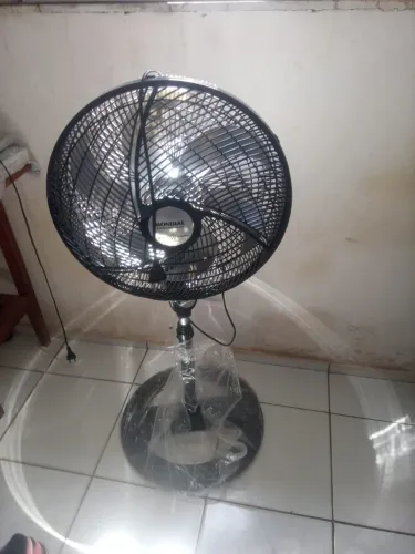 VENDO VENTILADOR MUNDIAL 40CM NÃO FAÇO ENTREGA XAMA SÓ QUEM REALMENTE QUER COMPRAR