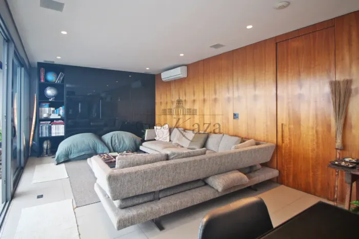 Cobertura Duplex - Pinheiros - 3 Dormitórios - 260m².