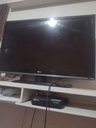 Vendo tv LG funcionando bem por 500,00