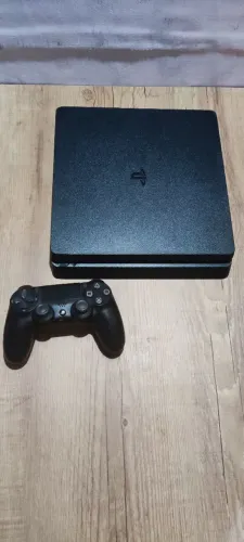 Playstation 4 Slim, com Goldhen, Desbloq.