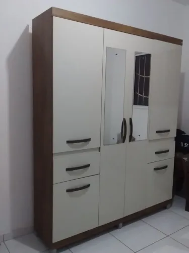 Guarda Roupa