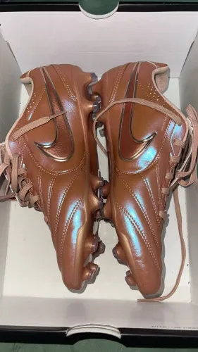 Chuteira Nike tiempo ligera