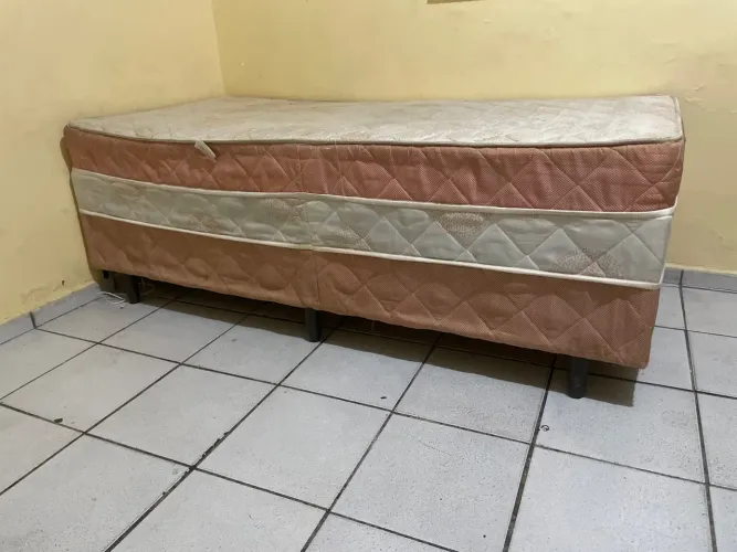 Cama box de mola solteiro