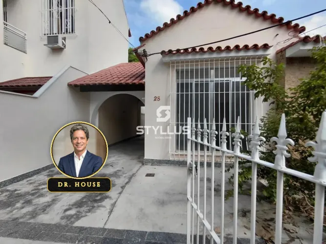 Casa de Vila Espaçosa com 4 Quartos (1 Suíte) e 3 Vagas em Lins de Vasconcelos! M77U
