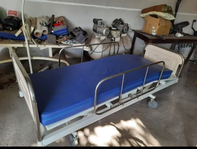 Cama hospitalar elétrica 