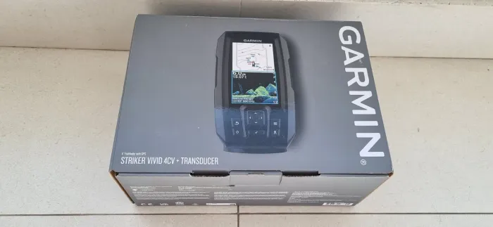 Sonar Gps Garmin Striker Vivid 4cv + Transducer GT 20
