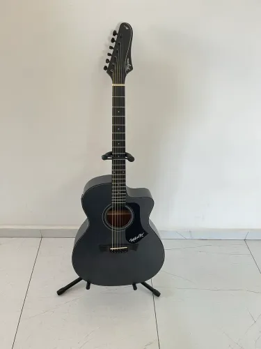 Violão tagima Rock in Rio