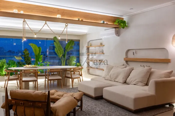 Apartamento - Vila Nova Conceição - 2 Suítes - 160m².