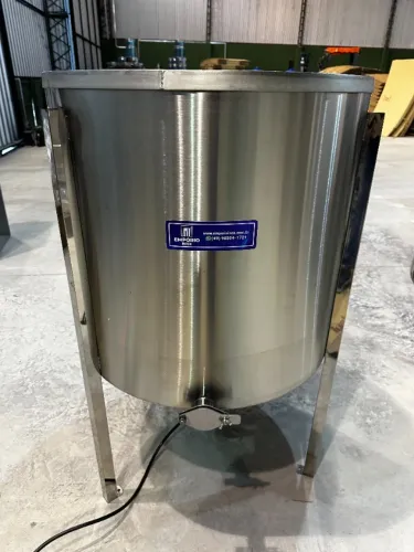 Centrifuga para Secagem de Alimentos Legumes & Hortaliças com Cesto Removível em Inox