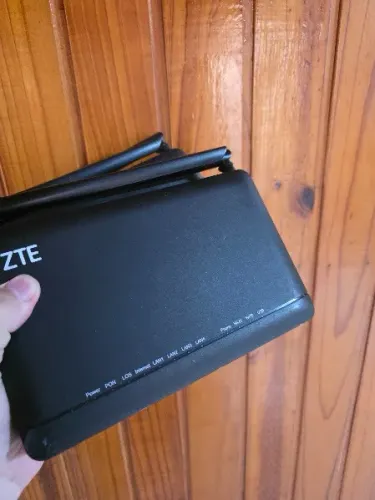 ONT ZTE F670L V9 (12 unidades) C/fonte Preta