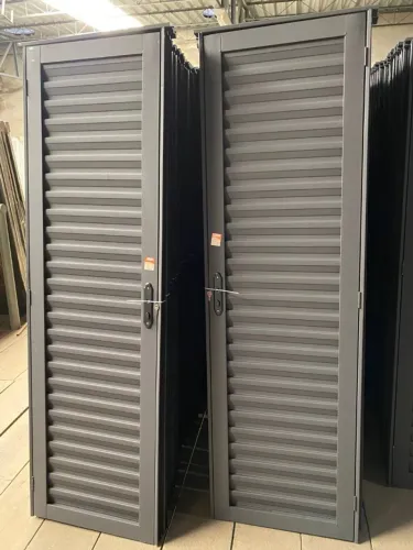 Porta Veneziana Ferro Branca, Preta ou Cinza
