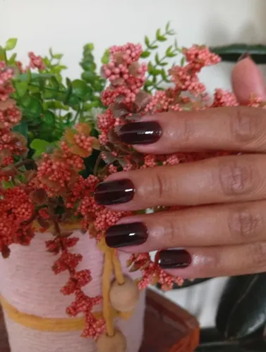 Manicure em domicílio.