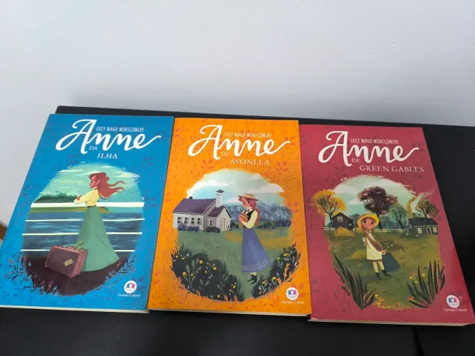 Kit 3 livros da série: Anne With An E