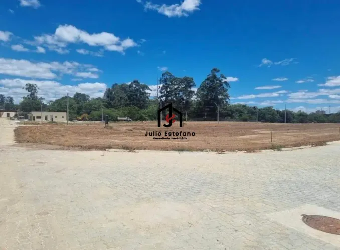 Terreno c/ área de 175,00² no Condomínio Sol Nascente em Pindamonhangaba
