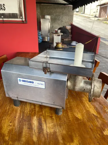 Máquina de Moer inox 90kg/h Bivolt 127v/220v