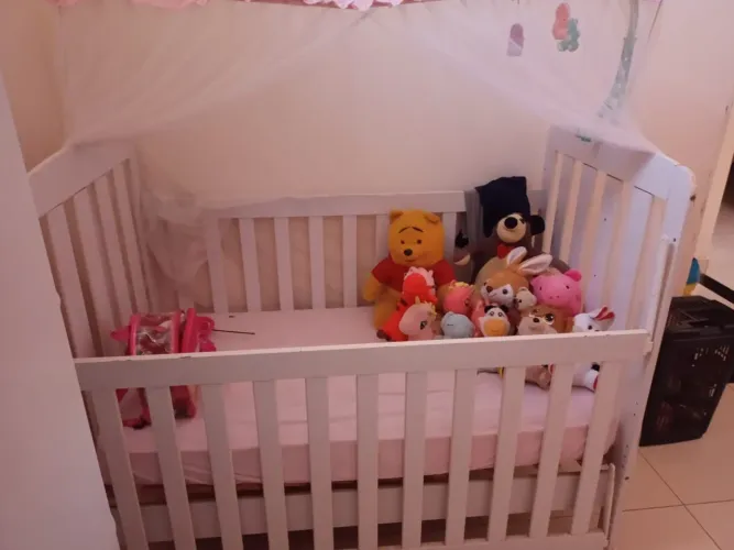 Móveis de quarto infantil (Berço, cômoda, e guarda roupa)