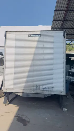Bau 8 metros toco ou Truck