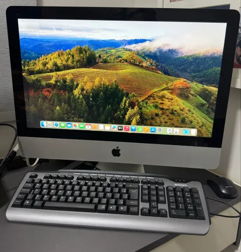 Imac I5 intel, com 12GB de Ram e SSD Samsung Evo 500gb.