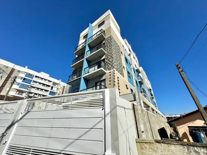 Cobertura duplex 3 quartos 1 suite / 1 vaga coberta para 2 veículos bairro Bom Jesus em Sã