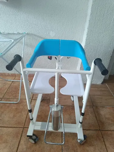 Vendo Cadeira para Banho