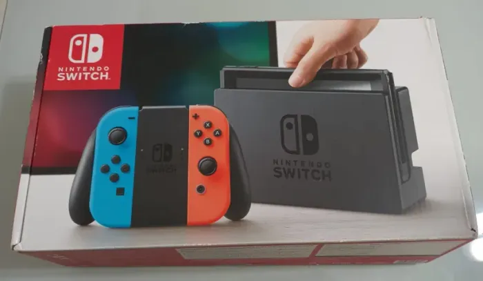 Nintendo Switch + Acessórios + Jogo