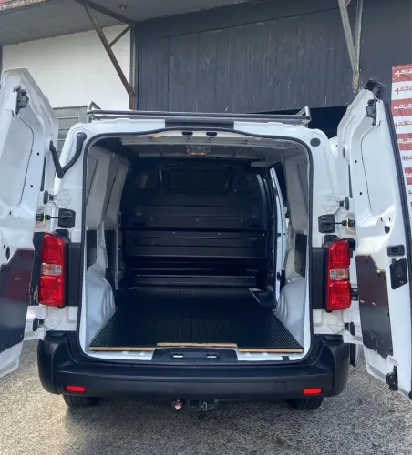 Peugeot Expert Cargo 1.5 Turbo Diesel 2024