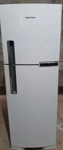Vende-se geladeiras e freezer em ótimo estado 