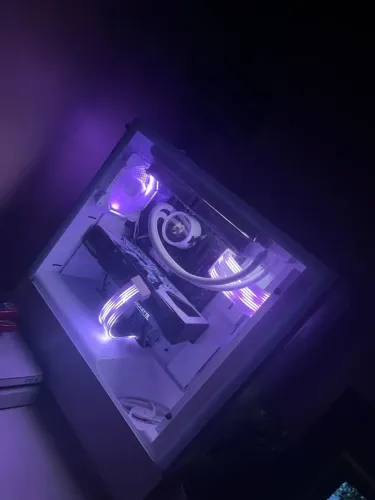PC Gamer Monstro | Ryzen 7 + RX 7600 | 16GB Dual Channel | Water Cooler LCD Personalizável
