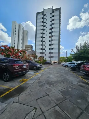 Imóvel para aluguel tem 66 metros quadrados com 3 quartos em Iputinga - Recife - PE