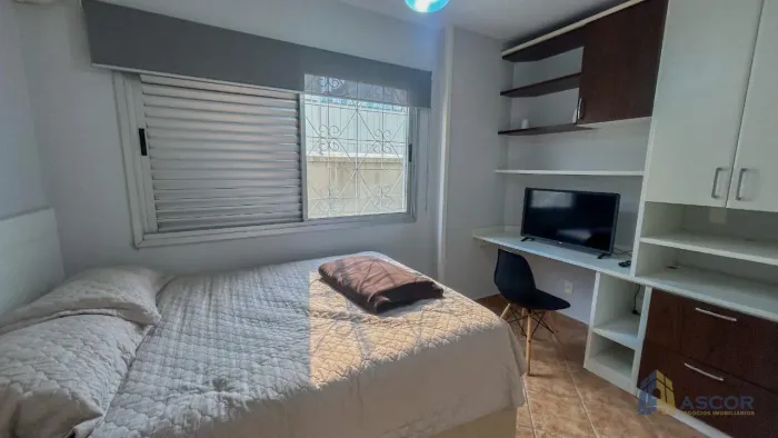 Apartamento com 2 dormitórios para ALUGAR - Centro - Florianópolis/SC
