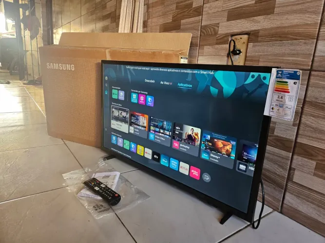 TV SMART SAMSUNG NA CAIXA MODELO NOVO ACEITO CARTÃO E ENTREGO