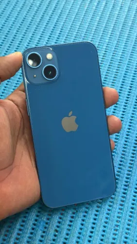 IPhone 13 128 GB perfeito tudo ok com nota fiscal