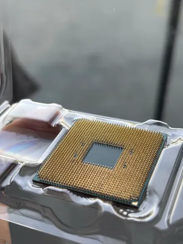 AMD Ryzen 5 3400G 3.7GHz AM4 | 4 Núcleos 8 Threads