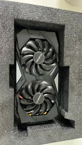 Placa de vídeo gigabyte no estado